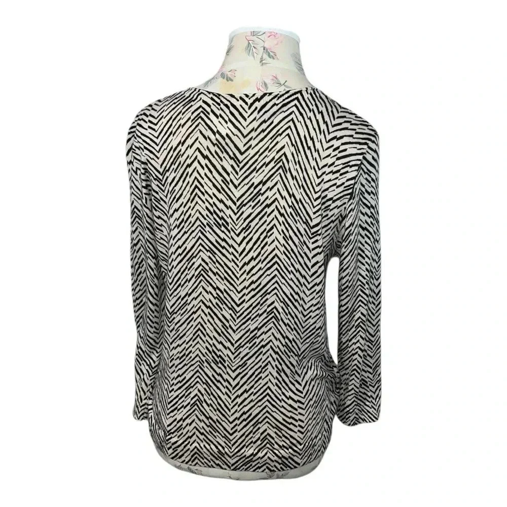 Ann Taylor LOFT Printed Cardigan Size M Black and Cream - Picture 7 of 9